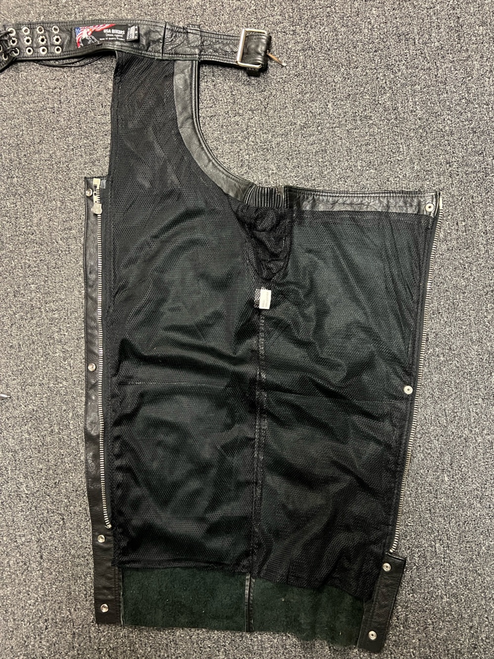 USA Bikers Dream Leather, Lined Chaps with Adjustable Buckle Waist Unisex Size L - Picture 7 of 12